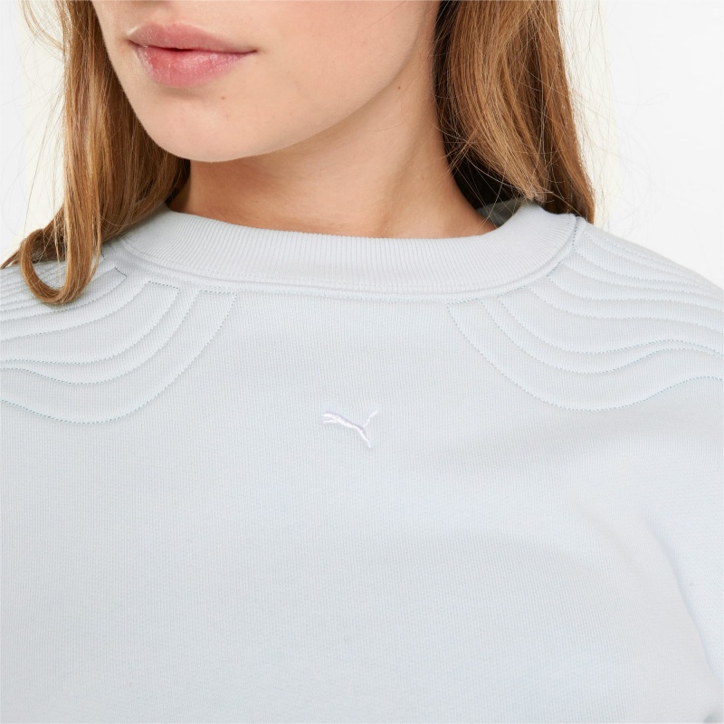 Suéter Puma Snow Tiger Boxy Crew Neck Ice Flow | 14586KLAY