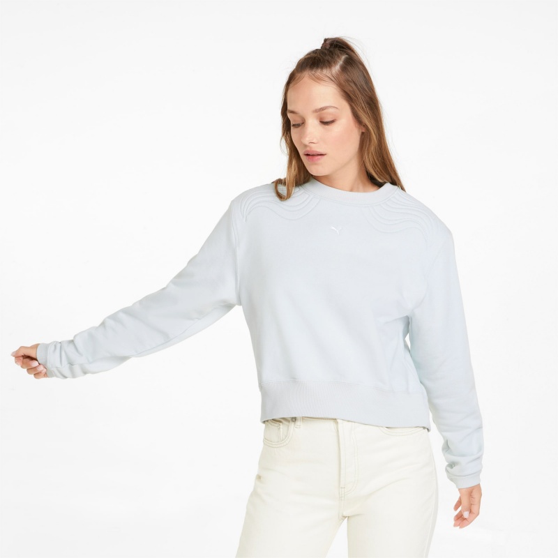 Suéter Puma Snow Tiger Boxy Crew Neck Ice Flow | 14586KLAY