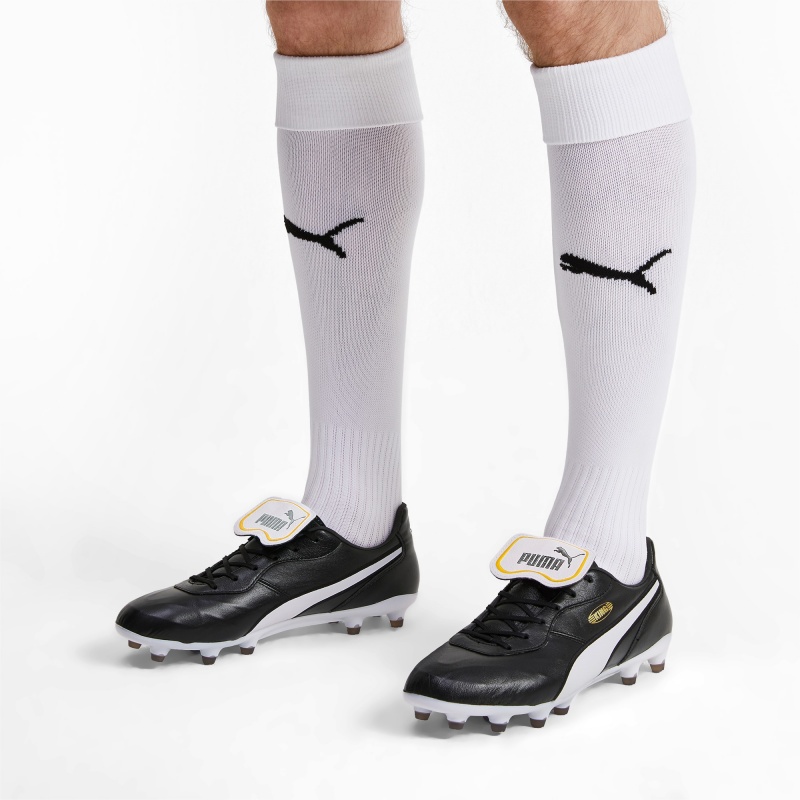 Tacos de Futbol Puma King Top FG Negros Blancos | 68531OKYI